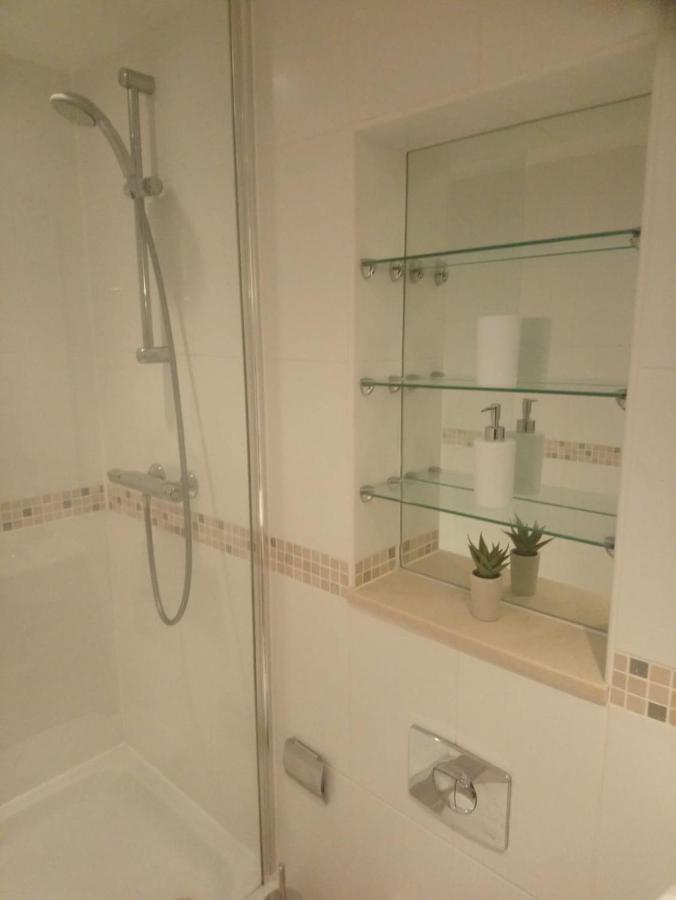 1 Bedroom Flat In Sheffield City Centre-Sleeps 4 エクステリア 写真