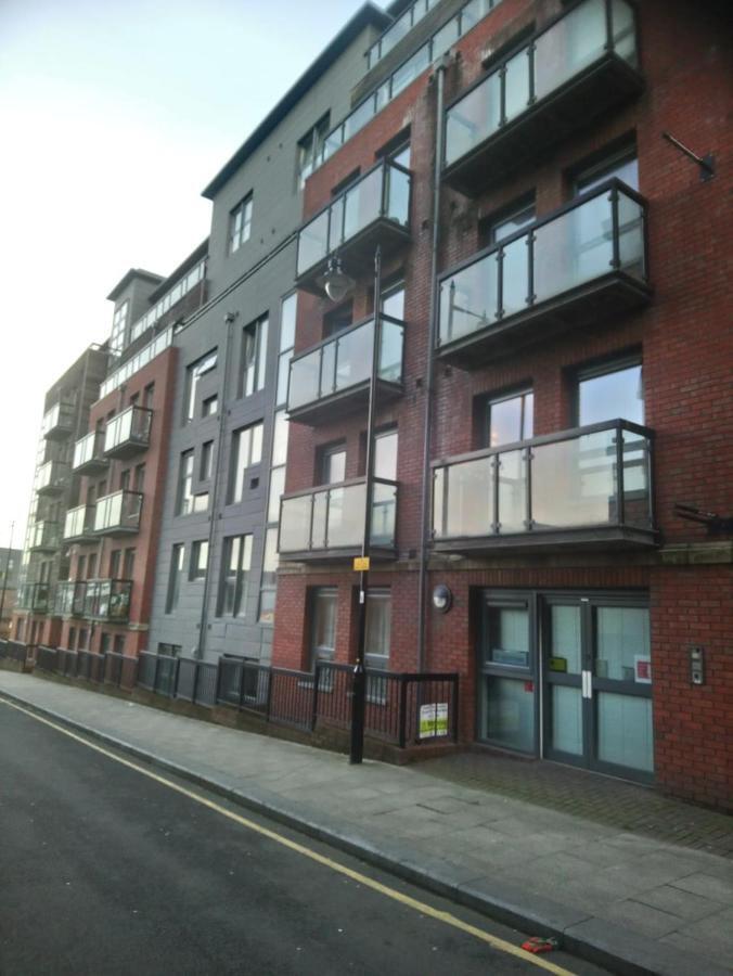1 Bedroom Flat In Sheffield City Centre-Sleeps 4 エクステリア 写真